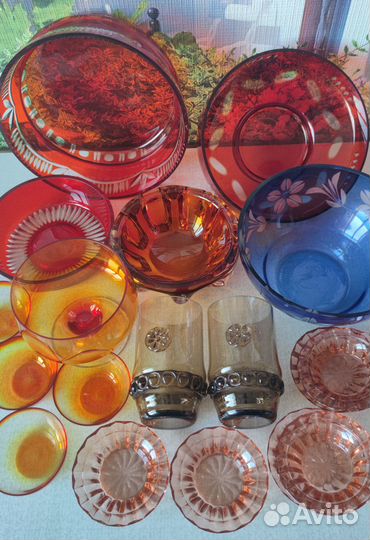 Цветн ые вазы, розетки для варенья и бокалы, СССР