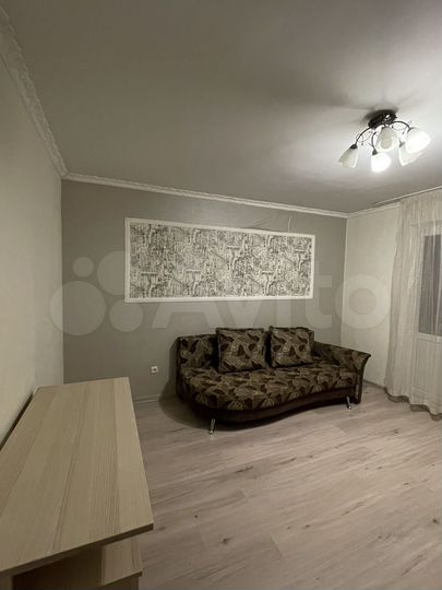 2-к. квартира, 56 м², 1/9 эт.