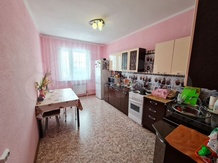 3-к. квартира, 95 м², 16/16 эт.