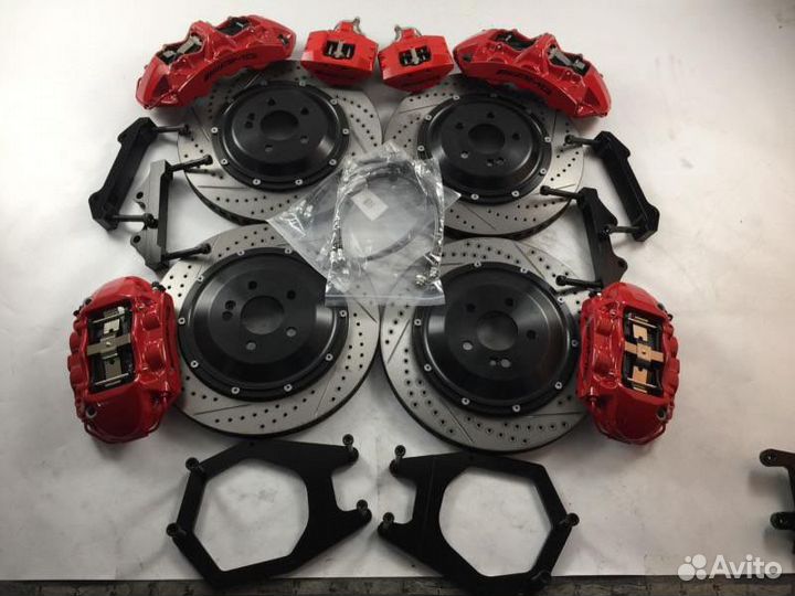 Тормозная система Brembo на Mercedes