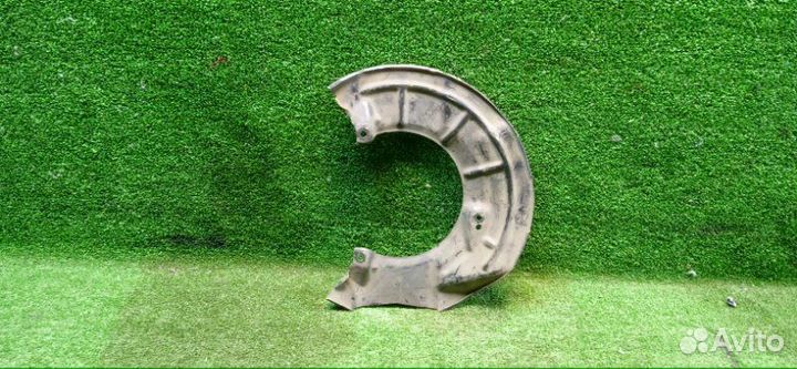 Пыльник тормозного диска передний правый Chevrolet