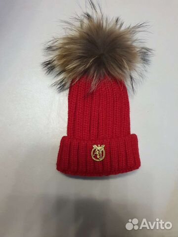 Новая шапка M.O.N.C.L.E.R с помпоном