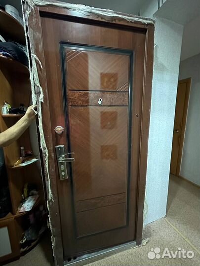 Дверь входная