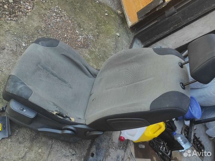 Ситроен с4 сиденье водительское