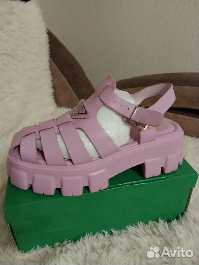 Босоножки женские 40 размер новые