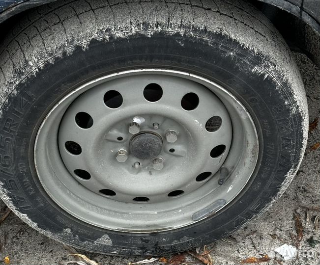 Accelera Iota 13/13.5 R13