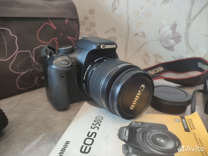 Зеркальный фотоаппарат Canon EOS 550 D
