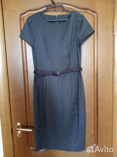 Платья офисные р. 46-48