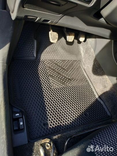 Автомобильные коврики резиновые ева