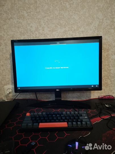 Игровой пк с монитором и клавиатурой