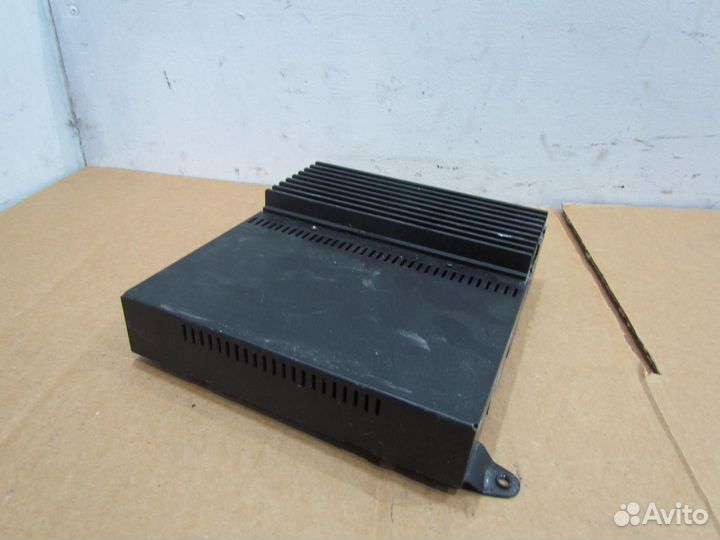 Усилитель акустической системы бмв Х5 Е53. BMW X5