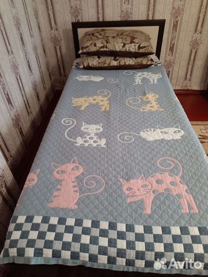 Кровать