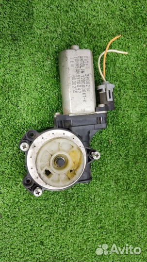 Моторчик стеклоподъемника задний левый Renault