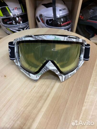 Незапотевающие очки с двойным визором