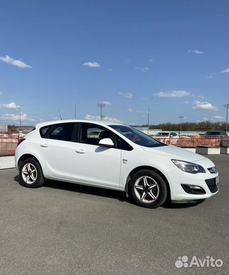 Opel Astra 1.6 МТ, 2014, 65 000 км