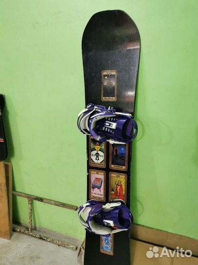 Сноуборд с креплениями