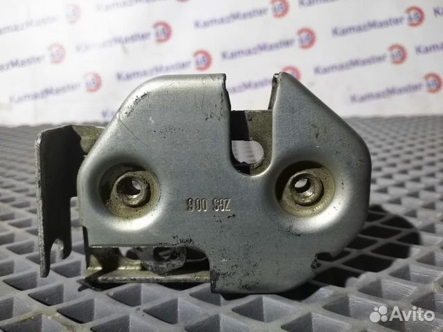 Замок инструментального ящика камаз 5490 купить в Лебедяни 9418900389 ...