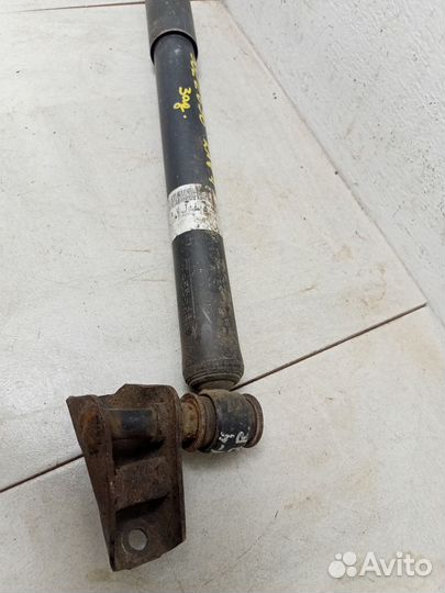 Амортизатор задний Тойота