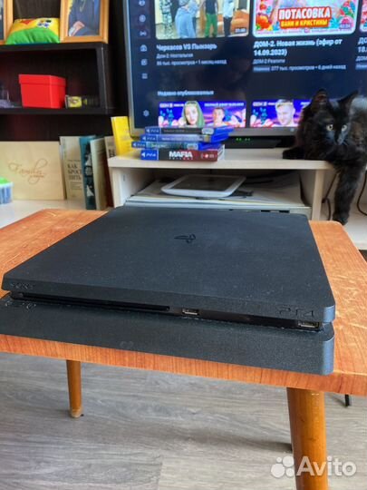 Sony playstation 4 PS4 slim 1tb
