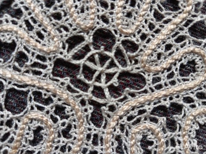 Кружевной воротник