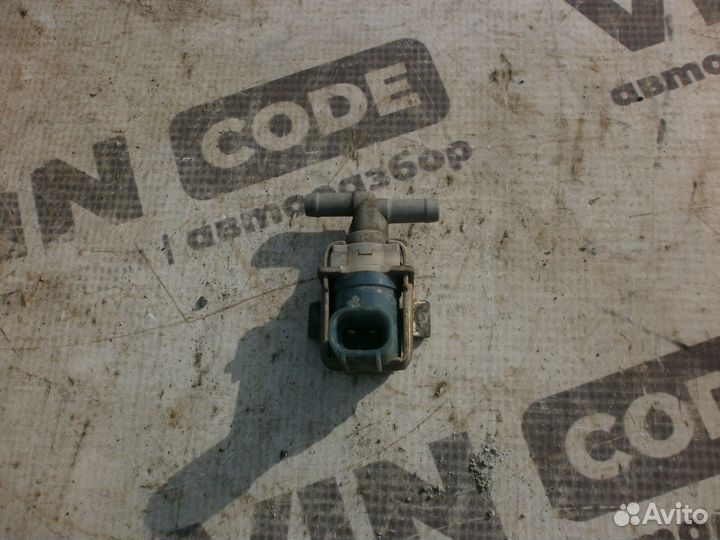 Клапан вакуумный Тойота Витц