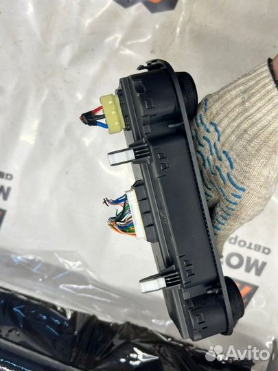 Блок управление климат контролем Kia Sportage 1.6