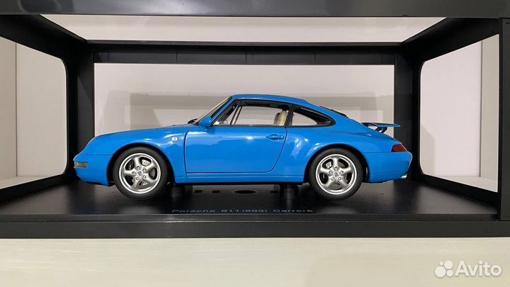 Porsche 911 Carrera 993 Autoart 1:18