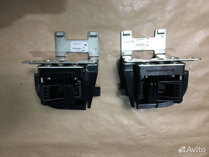 Крепление шторки багажника BMW X3 F25 10-14