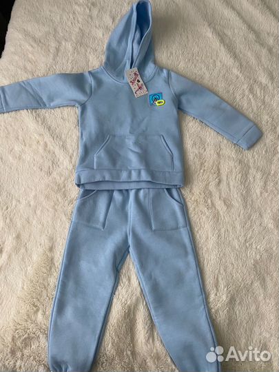 Костюм спортивный
