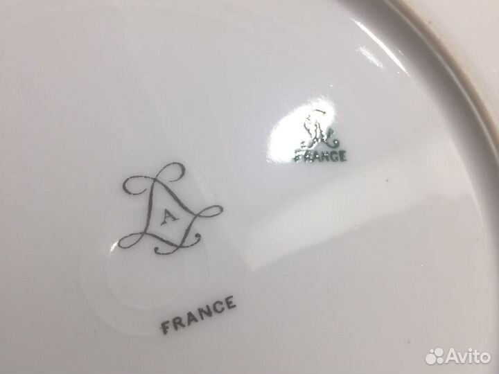 Тарелка антикварная. Севр