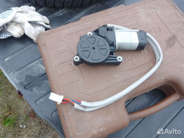 Моторчик люка dongfeng h 30 kross