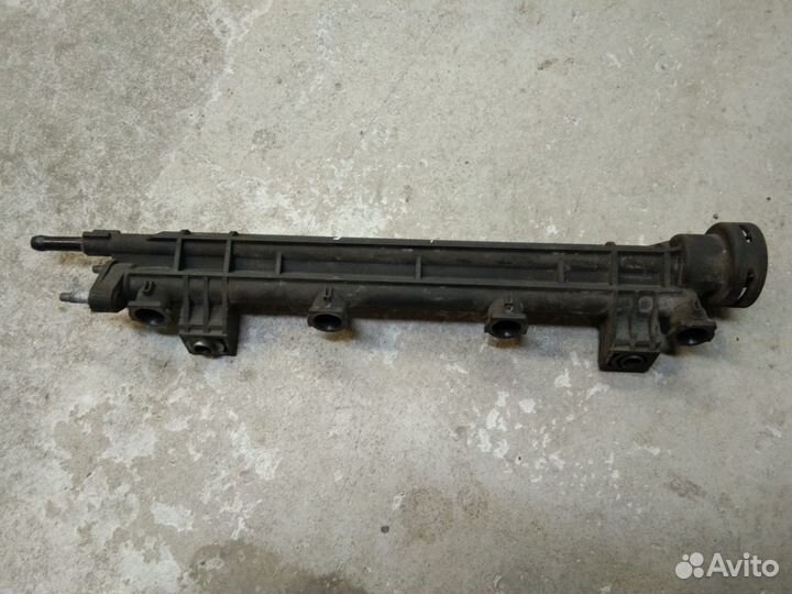 Топливная рампа Хендай Соната 2.0