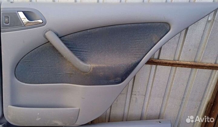 Карты (обшивки) дверей Skoda Octavia Tour A4