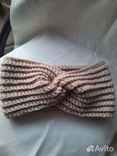 Повязка на голову вязаная