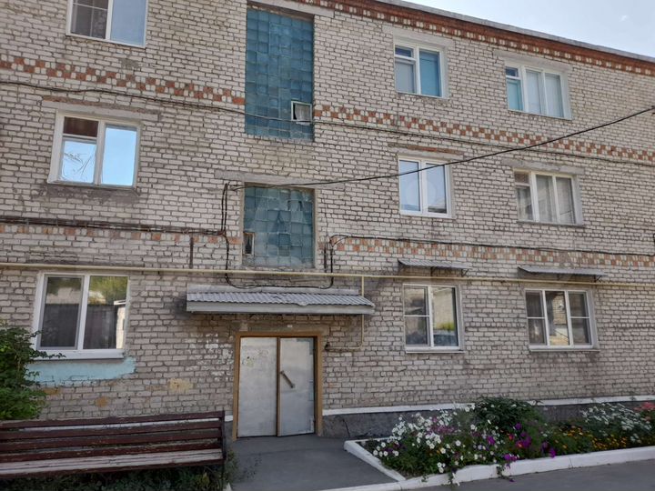 2-к. квартира, 42 м², 2/3 эт.