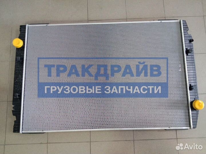 Радиатор Iveco Stralis Trakker