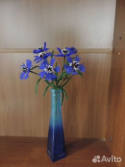 Васильки из бисера в вазе, рост 30 см