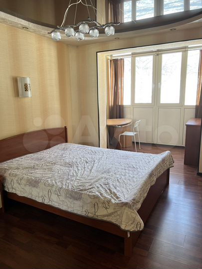 2-к. квартира, 57 м², 1/9 эт.