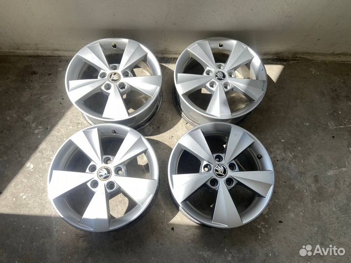 Оригинальные диски R-16 Skoda Octavia A7 VAG