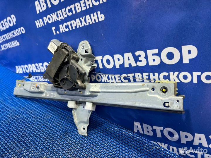 Передний правый стеклоподъемник Peugeot 308