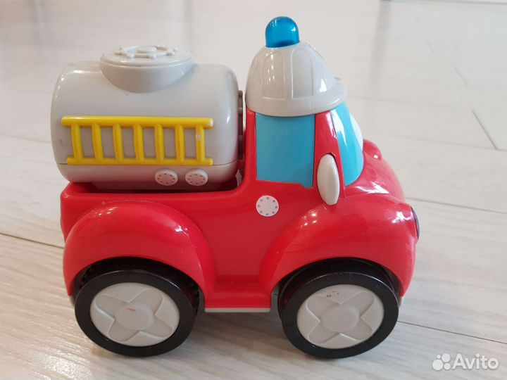 Пожарная музыкальная машина Chicco