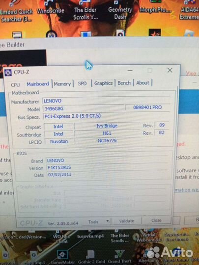 Материнская плата с процессором и памятью