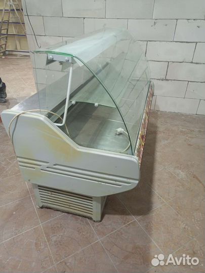 Холодильная витрина бу