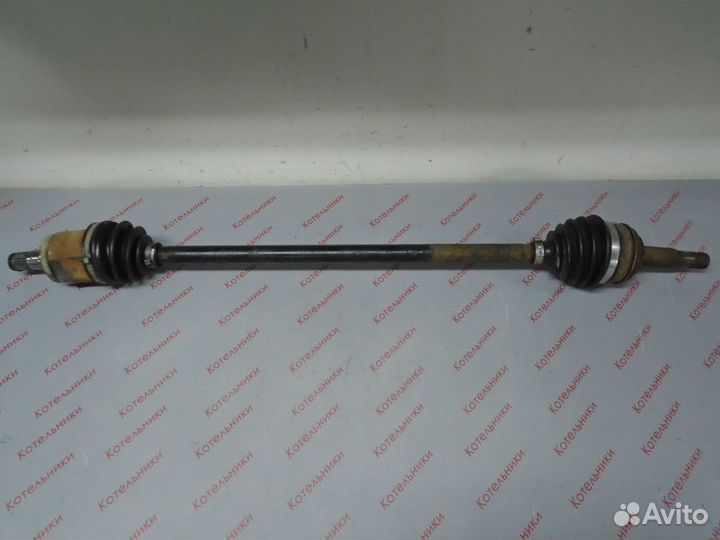 Nissan 39100-BM560 Вал приводной правый