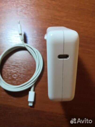 Сетевой адаптер Apple USB-C 61W / Зарядное