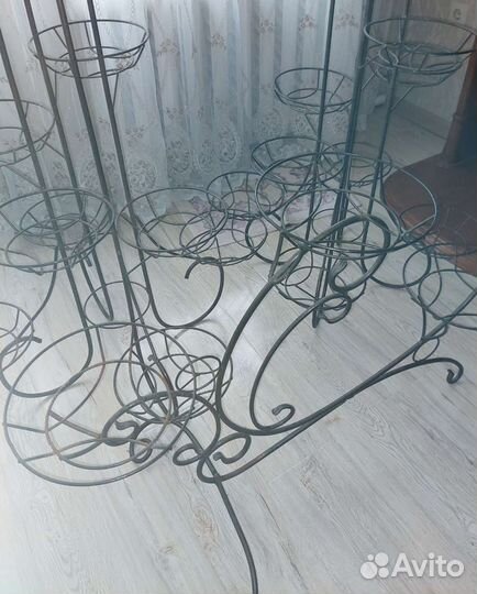 Подставка для цветов