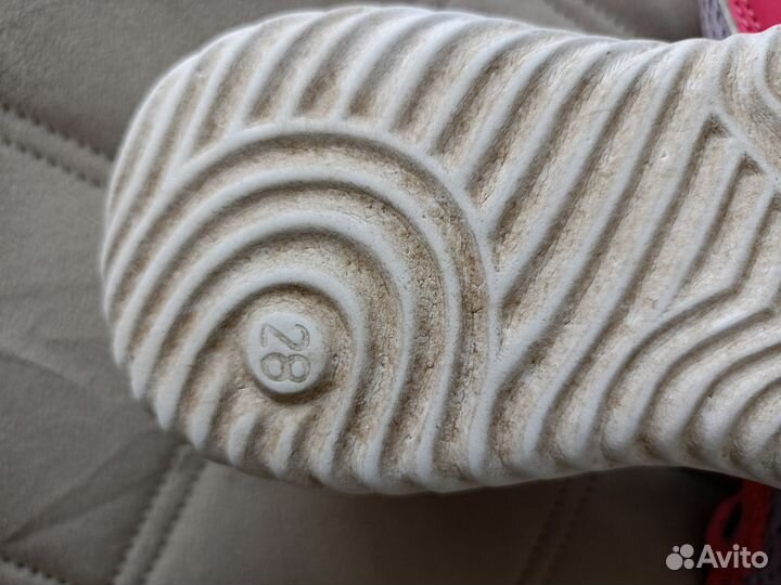 Летние кроссовки для девочки 28 размер