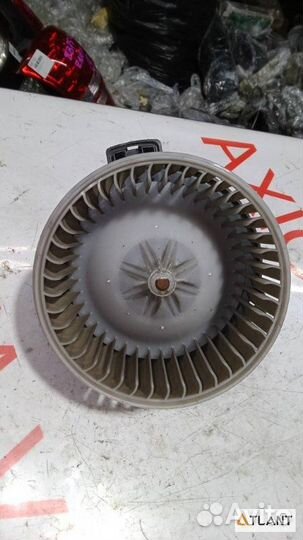 Мотор печки toyota porte