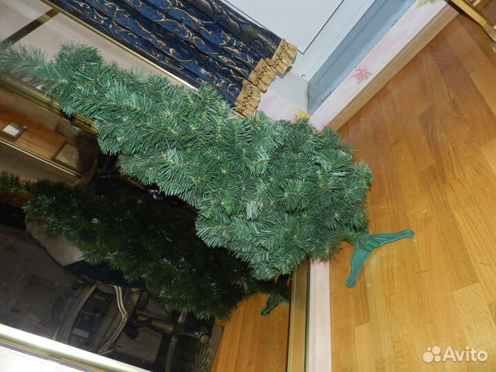 Елка искусственная