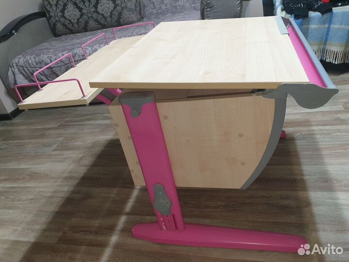 Стол письменный. Детская растущая парта со стулом